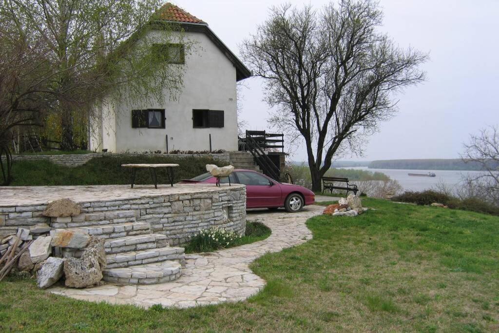 Villa Kornelija Stari Slankamen المظهر الخارجي الصورة