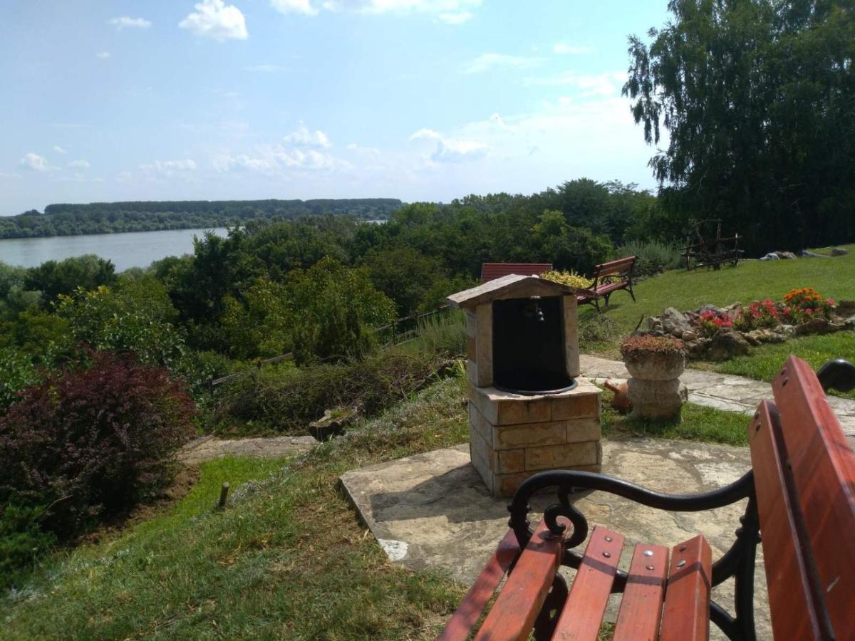 Villa Kornelija Stari Slankamen المظهر الخارجي الصورة